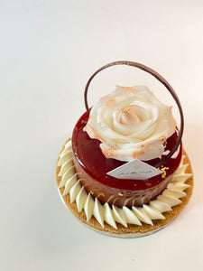 Handmade White Rose 72% Dark Chocolate Raspberry Fudge 4”(D)x4”(H)