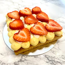 Load image into Gallery viewer, Fresh Strawberry Napoleon 11cm