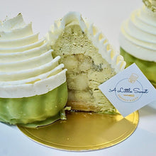 Load image into Gallery viewer, Matcha Green Apple French Pastries
