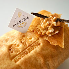 Load image into Gallery viewer, 古法拿破崙忌廉卷Napoleon and Walnut Meringue Cake Roll