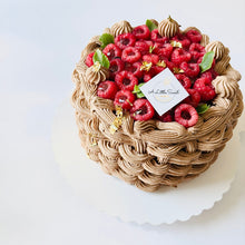 Load image into Gallery viewer, 6” Raspberry Dark Chocolate Fresh Cream Cake