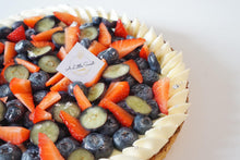 Load image into Gallery viewer, Eggless Mixed Berries Fresh Cream Tart (20cm)
