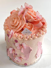Load image into Gallery viewer, Handmade Rose Butterfly Strawberry Fresh Cream Cake 玫瑰花鮮忌廉蛋糕