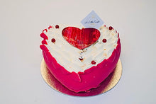 Load image into Gallery viewer, Organic Rose Strawberry Fresh Cream Cake -500gm